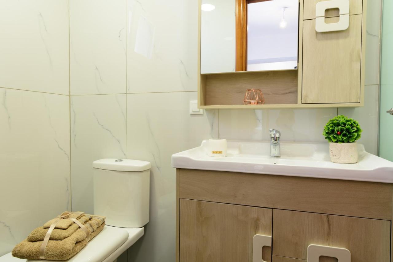 Luxury Lake View Center House Ágios Nikólaos Екстериор снимка